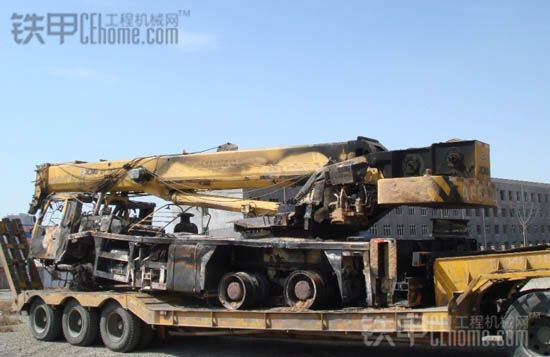 汽車起重機事故